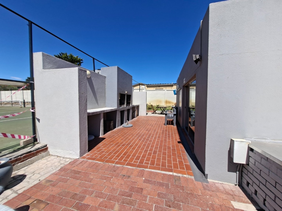 2 Bedroom Property for Sale in West Beach Western Cape
